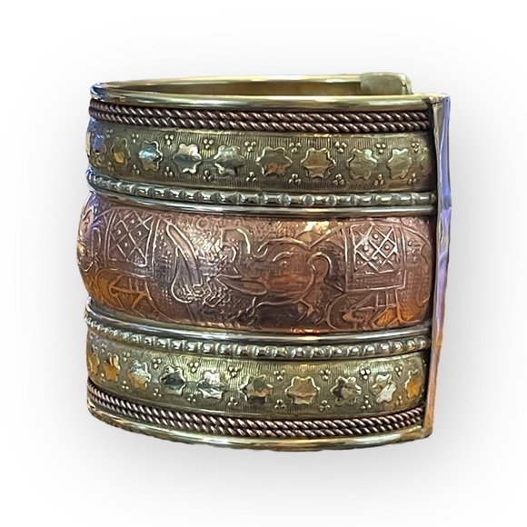 VTG | 68g Copper & Brass Ornate Cuff - Picture 4 of 5